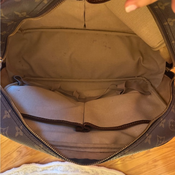 Vintage Louis Vuitton Deauville Monogram Structured Travel Bag - Picture 6 of 10